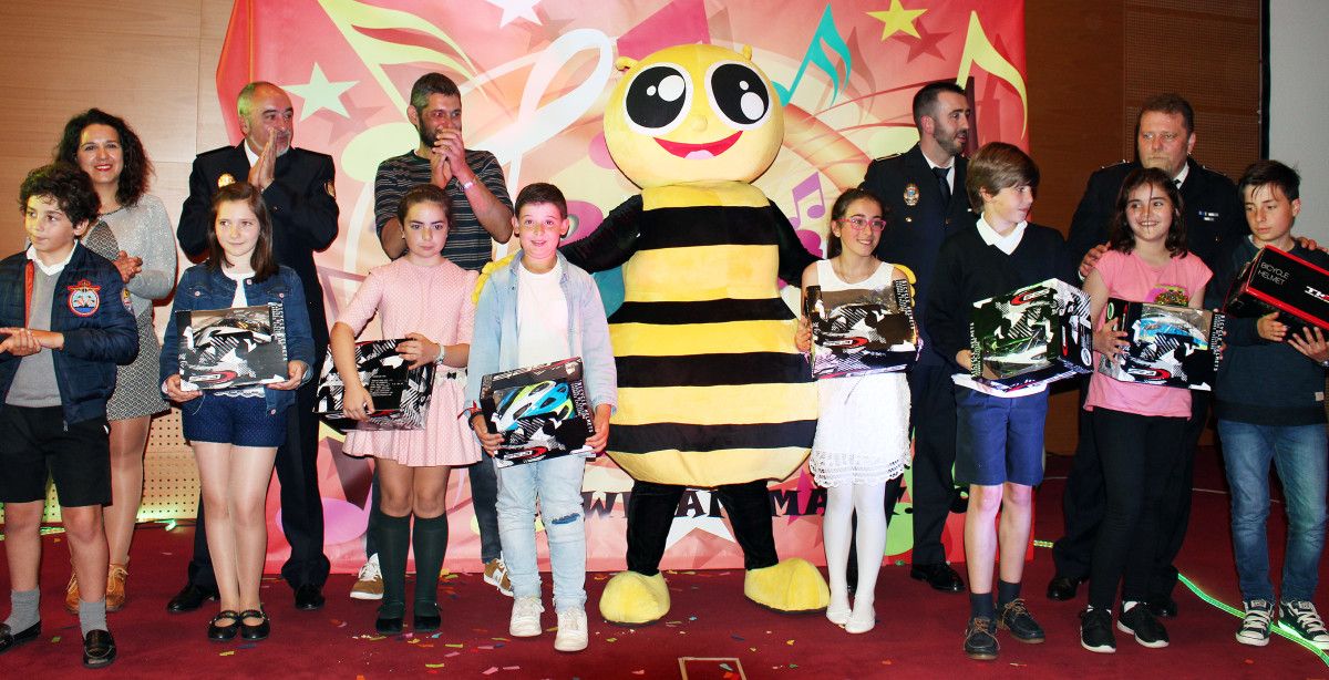Acto de peche da campaña de educación viaria da Policía Local de Pontevedra 2017/18