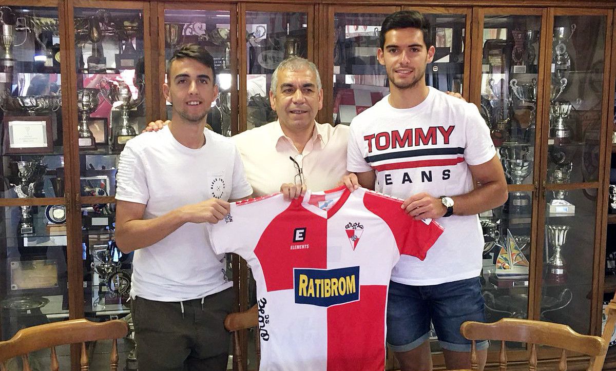 El Arosa presenta a Chiqui y a Iago Martínez