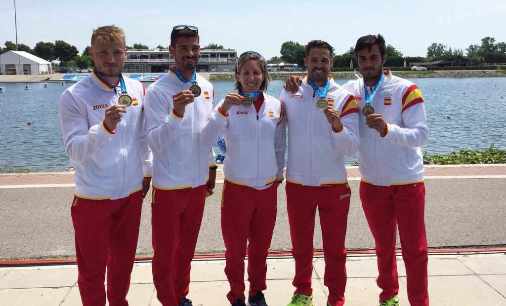 Teresa Portela, con el resto de medallistas en el piragüismo de los Juegos del Mediterráneo