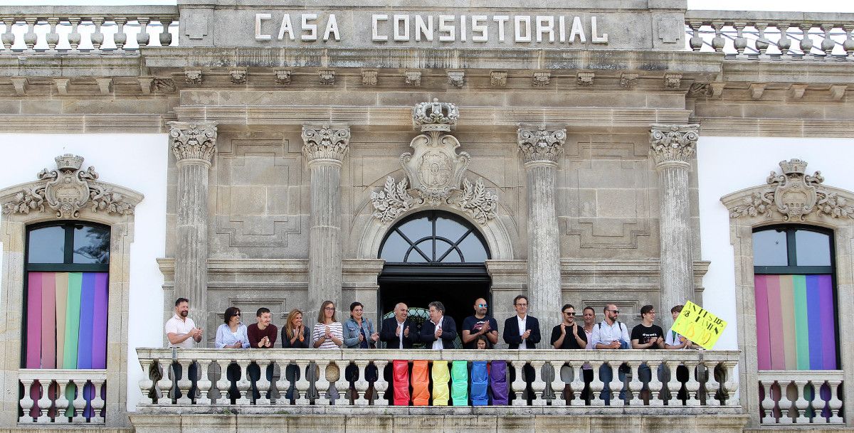Bandera LGTBI en el balcón de la Casa Consistorial