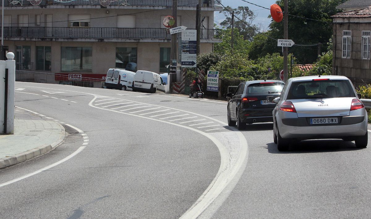 Estrada PO-308 en Raxó