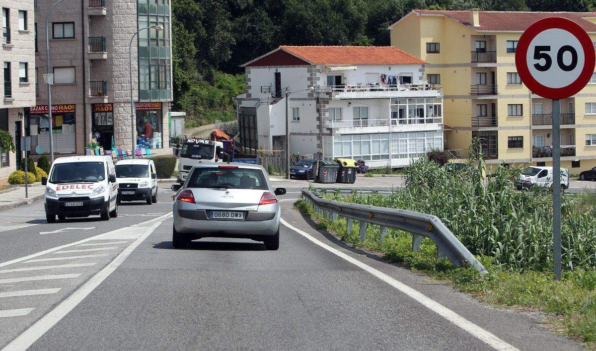 Estrada PO-308 en Raxó