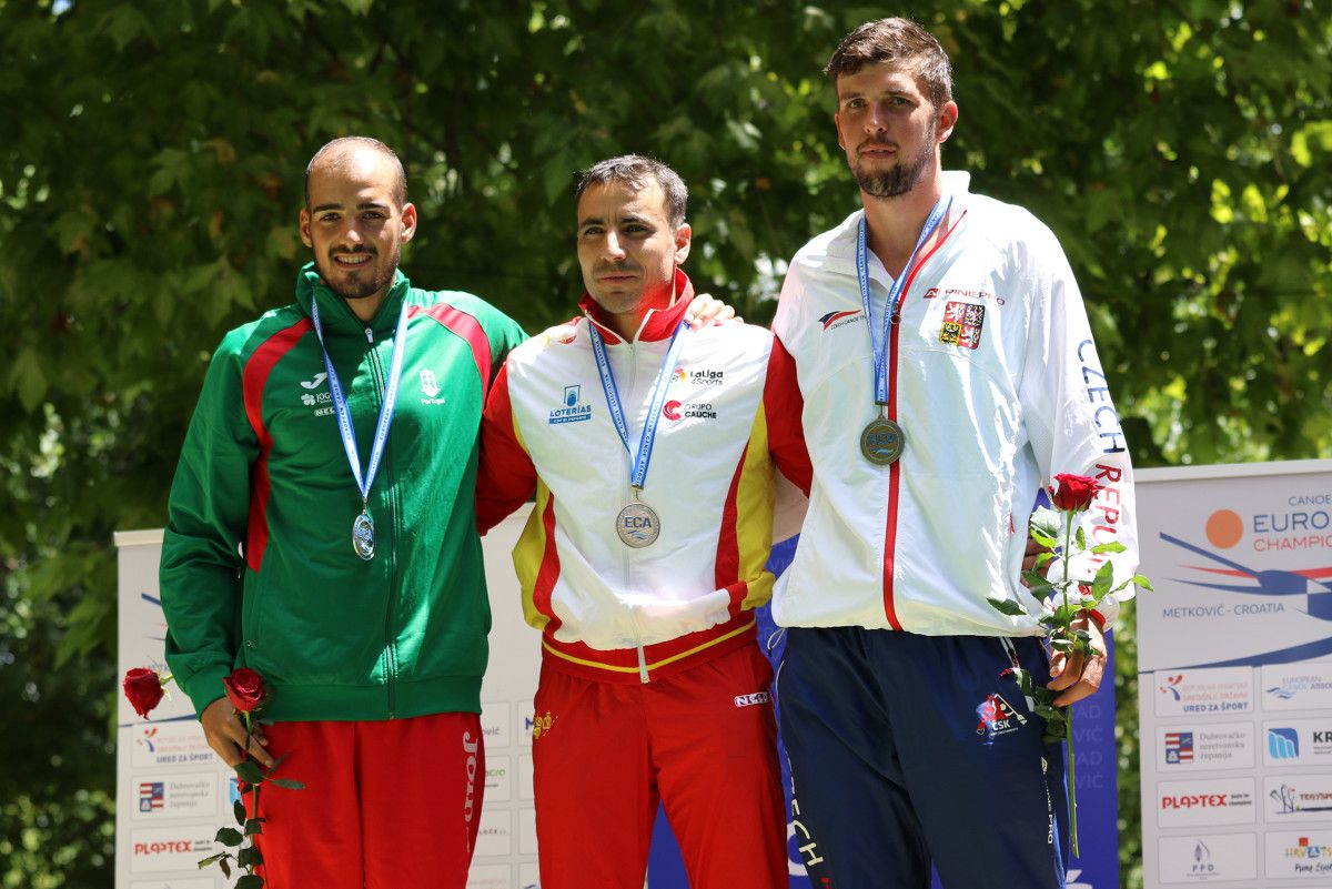 Podio con Tono Campos tras vencer no Campionato de Europa de Maratón