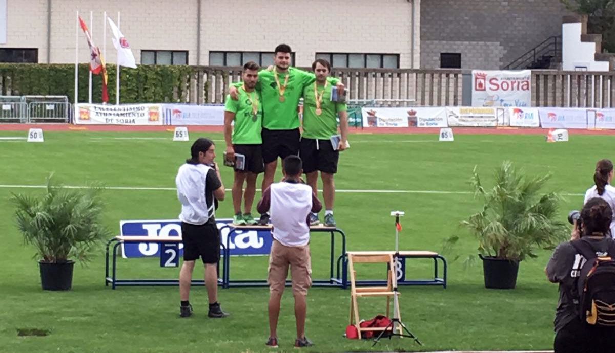 Sergio Paredes (á dereita) co seu bronce no campionato de España sub23