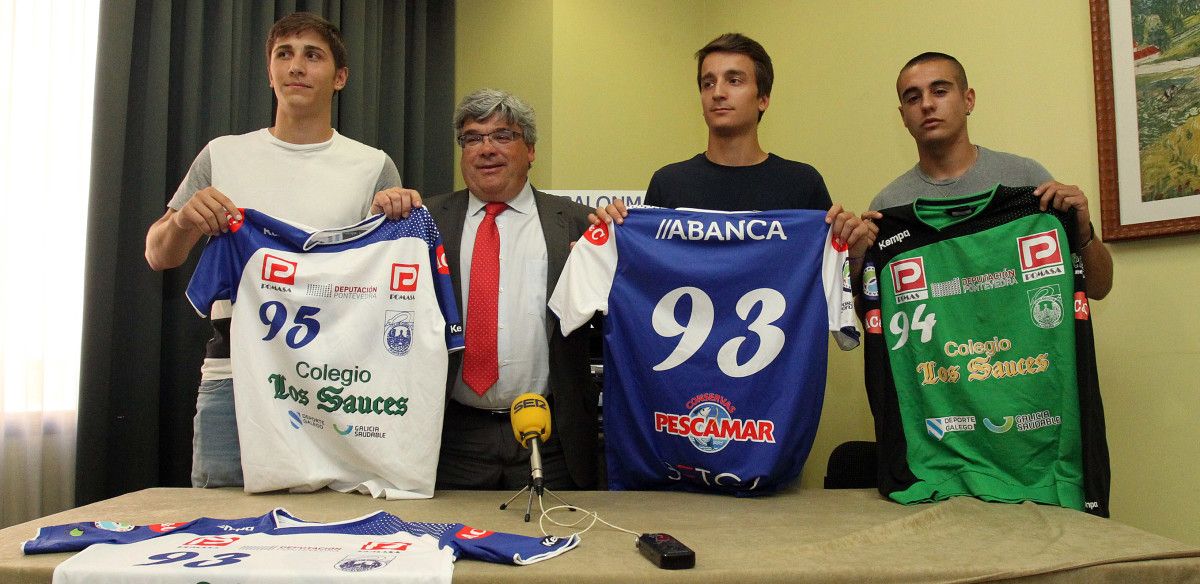 Álvaro Preciado, Daniel Fernández y Bruno Vázquez, junto a Santi Picallo
