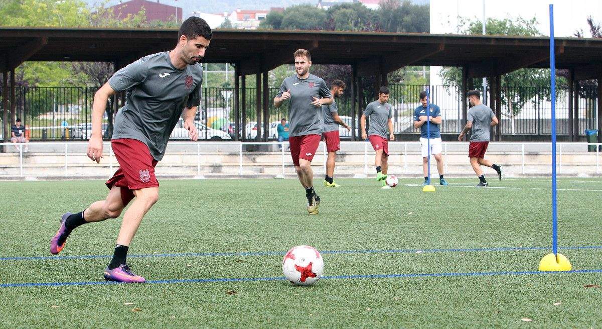 Adestramento do Pontevedra na Xunqueira