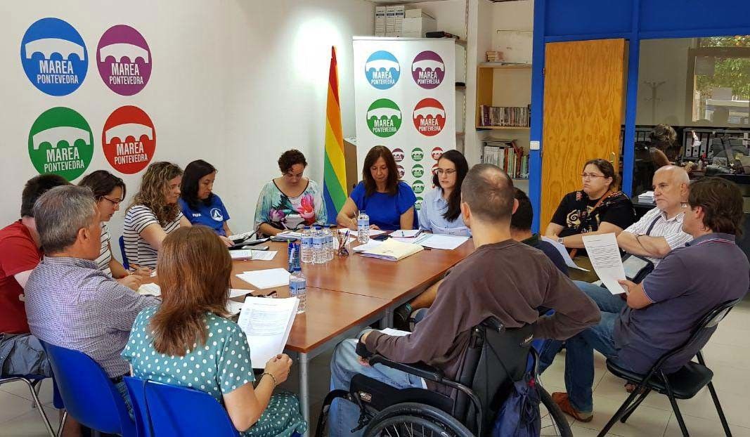 Reunión de Marea con colectivos sociales