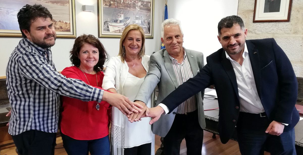 Firma de los convenios de las carreteras de Campelo