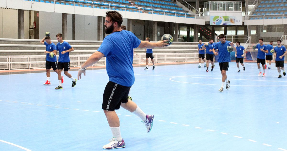 Entrenamiento del Teucro en el Municipal