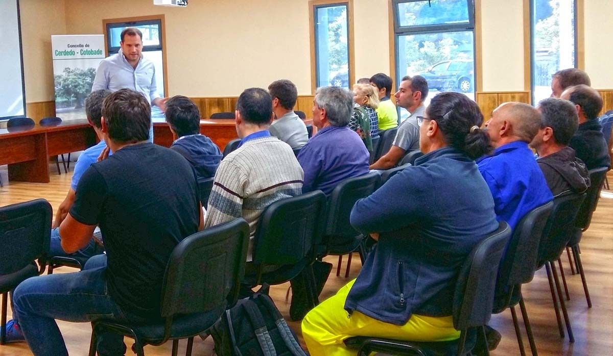 Peones forestales contratados por Cerdedo-Cotobade