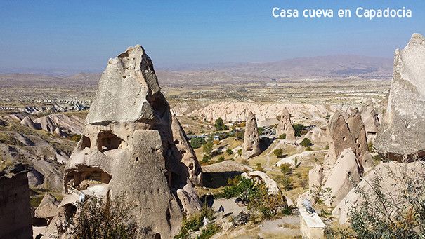 Lugares de vida eremítica. La belleza de la arquitectura rupestre