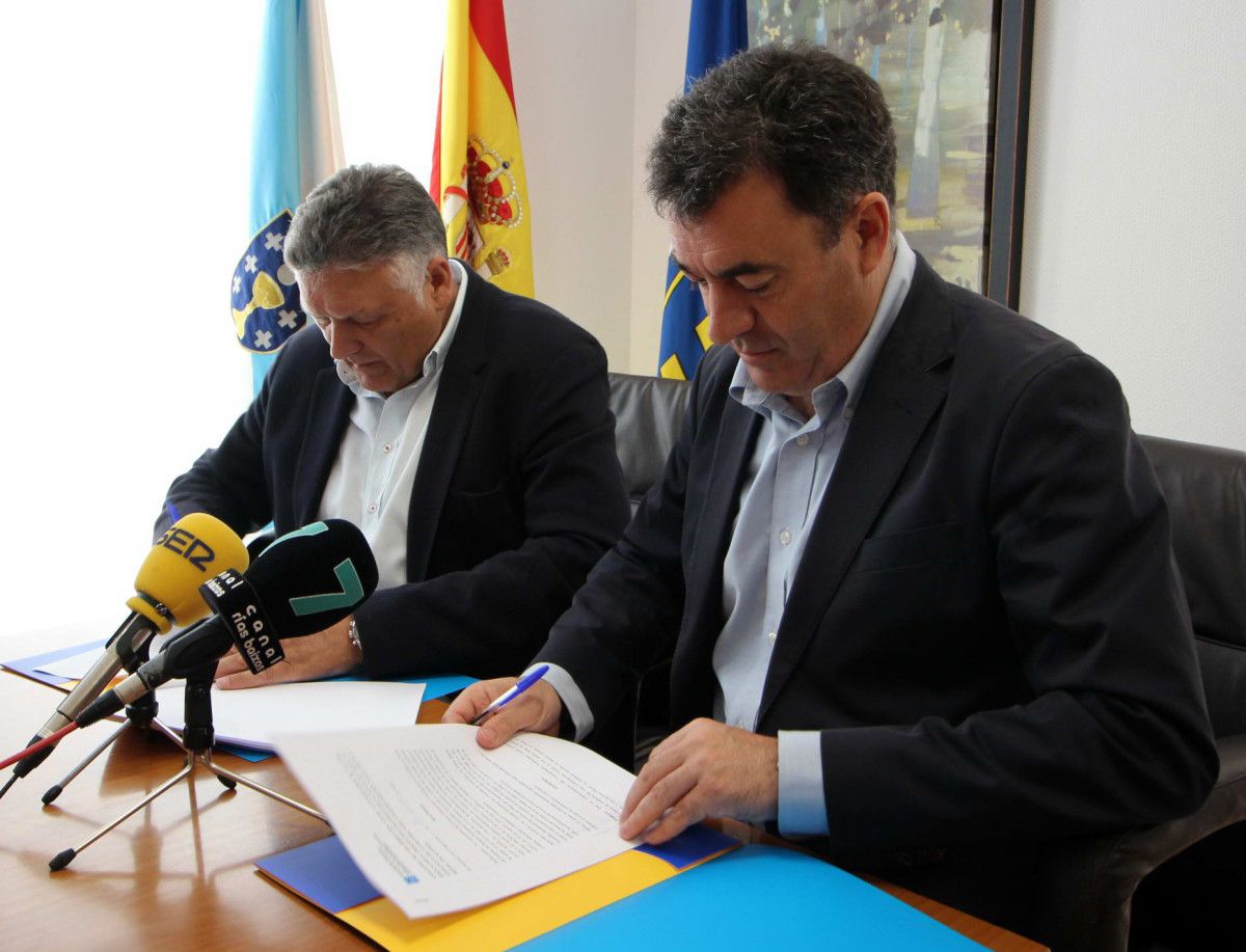 Xunta y Concello de Sanxenxo firman el convenio de puesta la disposición de los terrenos del nuevo colegio de Vilalonga 