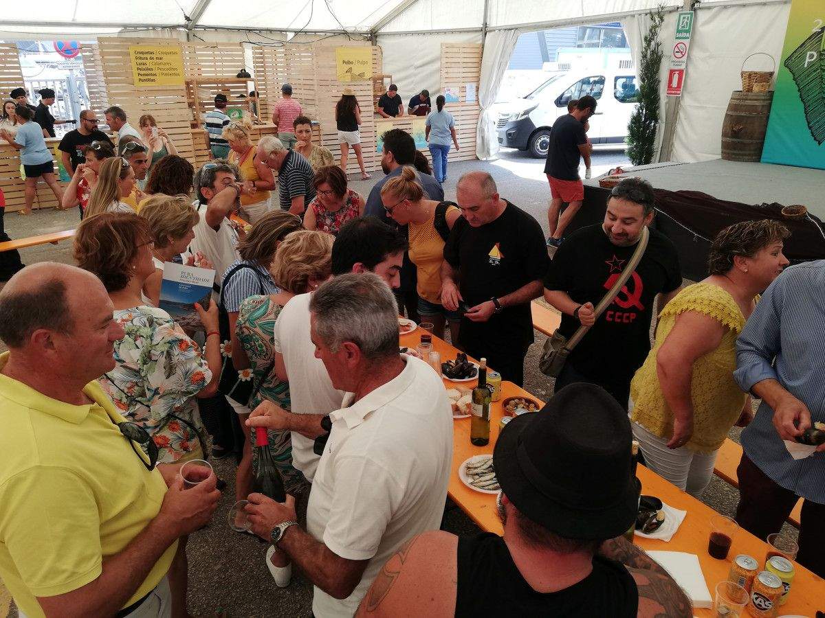 Carpa gastronómica de la Festa do Mar
