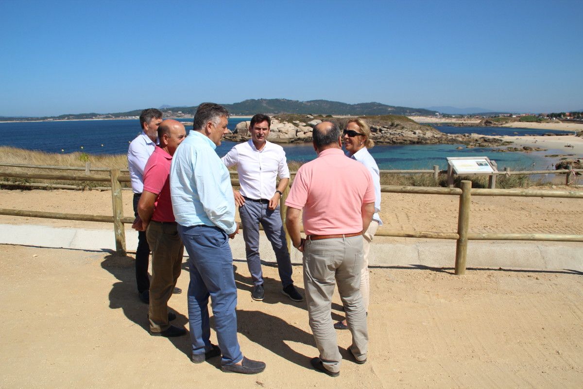 Visita a las obras del talud de A Lanzada