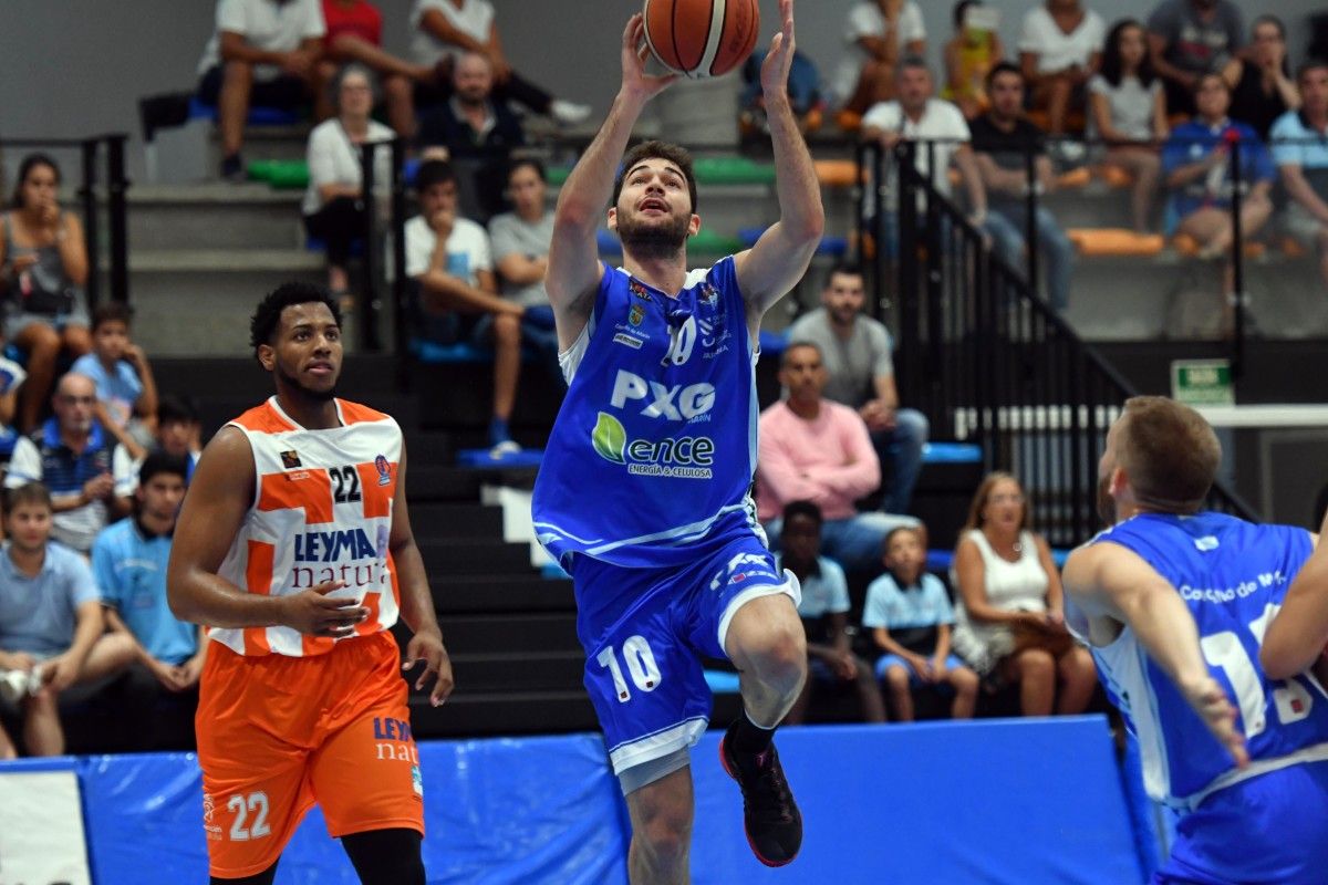 Partido de Copa Galicia entre Peixe Galego y Basquet Coruña