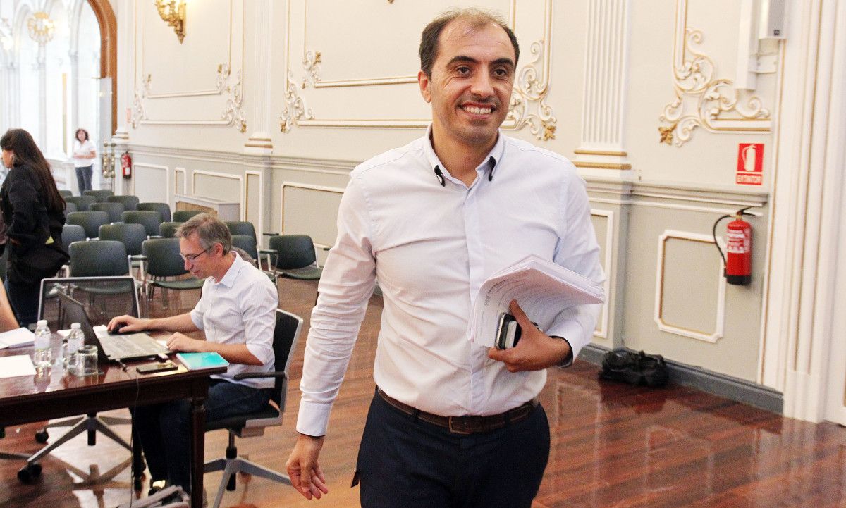 Ángel Moldes en el pleno de la Deputación de Pontevedra