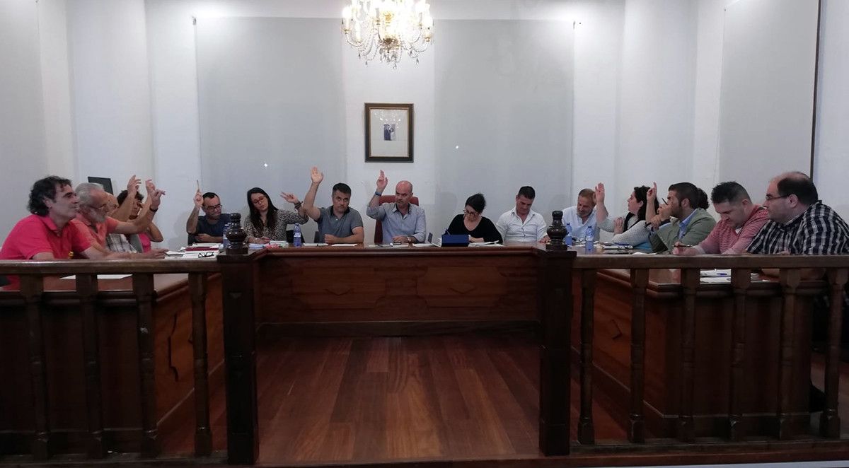 Pleno da corporación municipal de Bueu