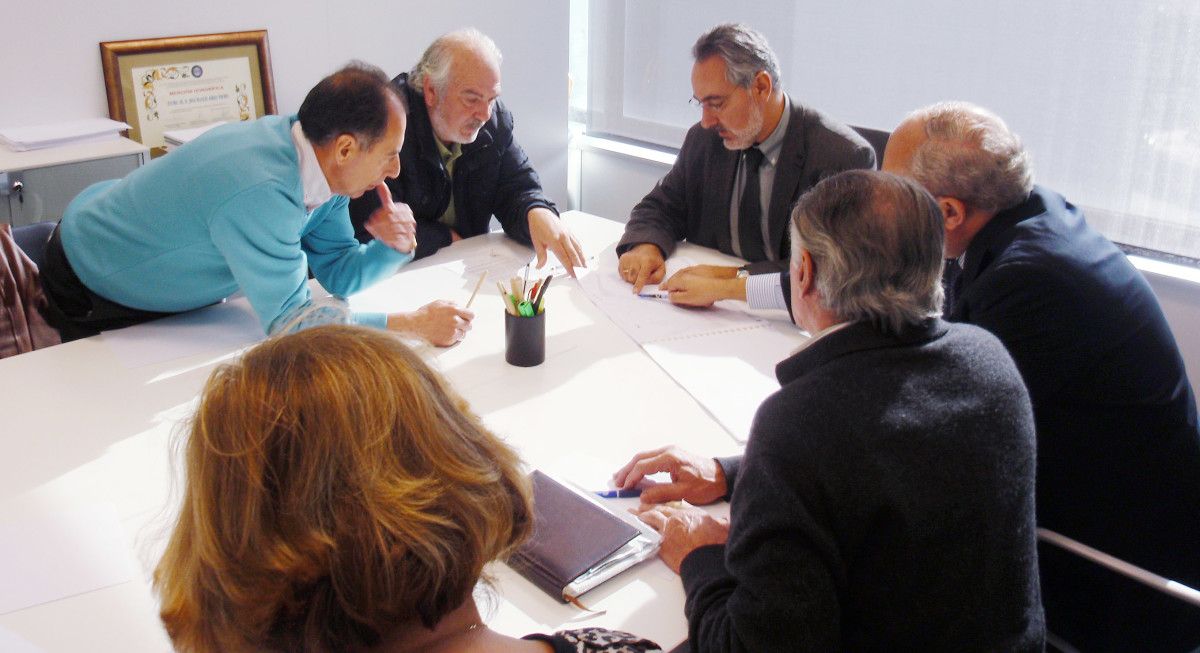 Reunión de Cores Tourís con veciños de Curro