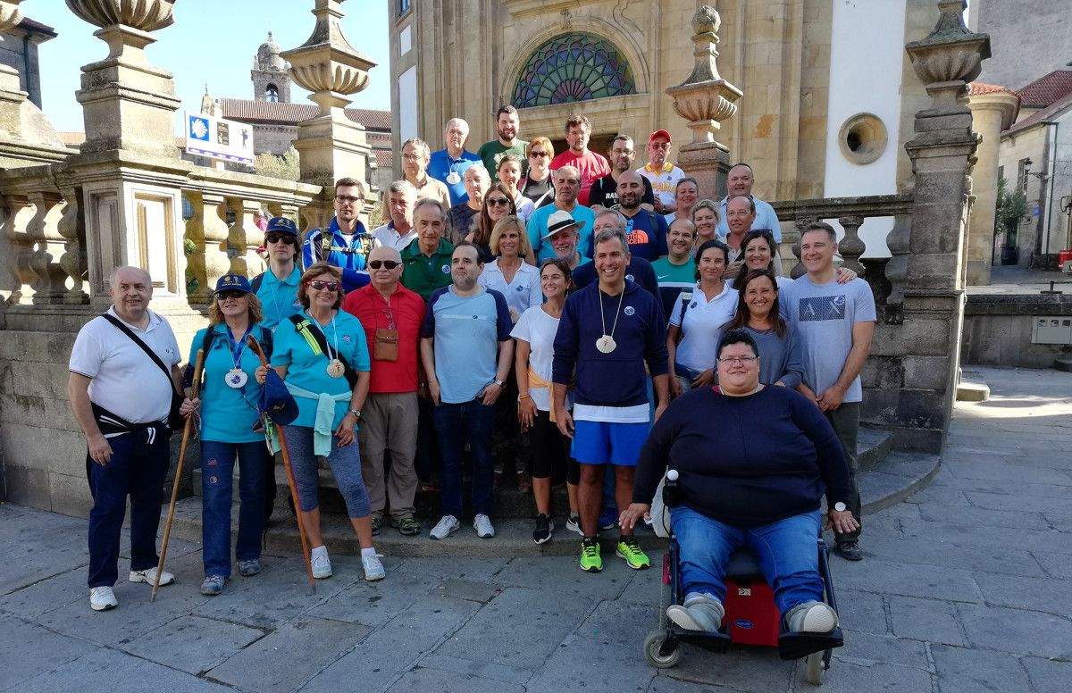 Membros do PP percorren unha etapa do Camiño Portugués