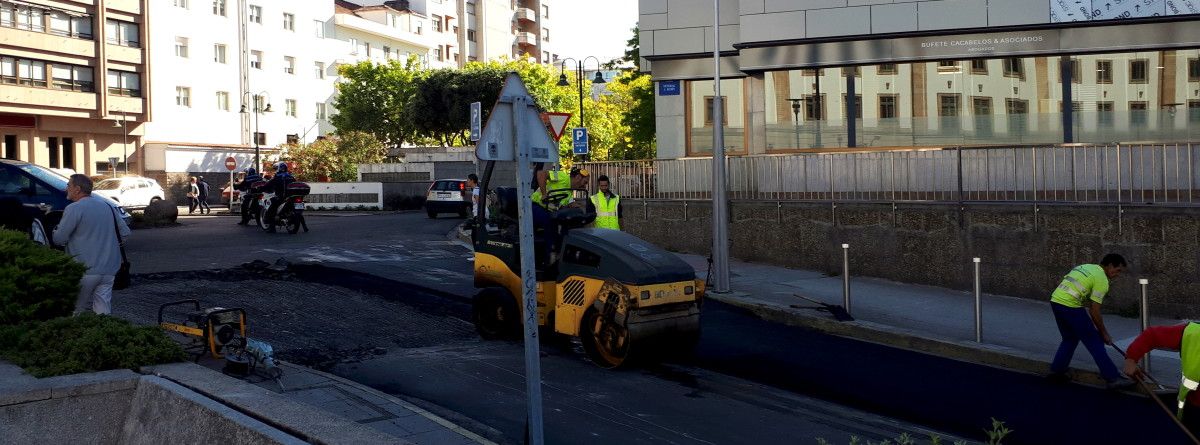 Obras de pavimentación en Campolongo