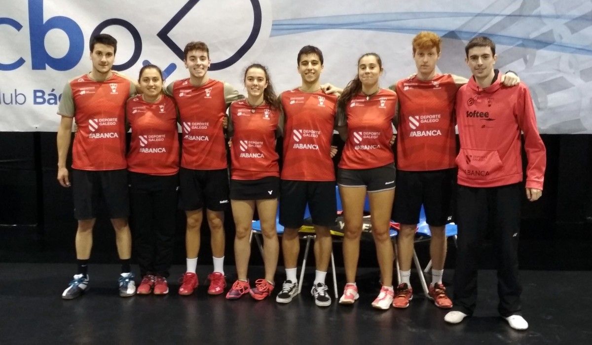 Equipo del Bádminton Ravachol Pontevedra en su debut en Primera Nacional