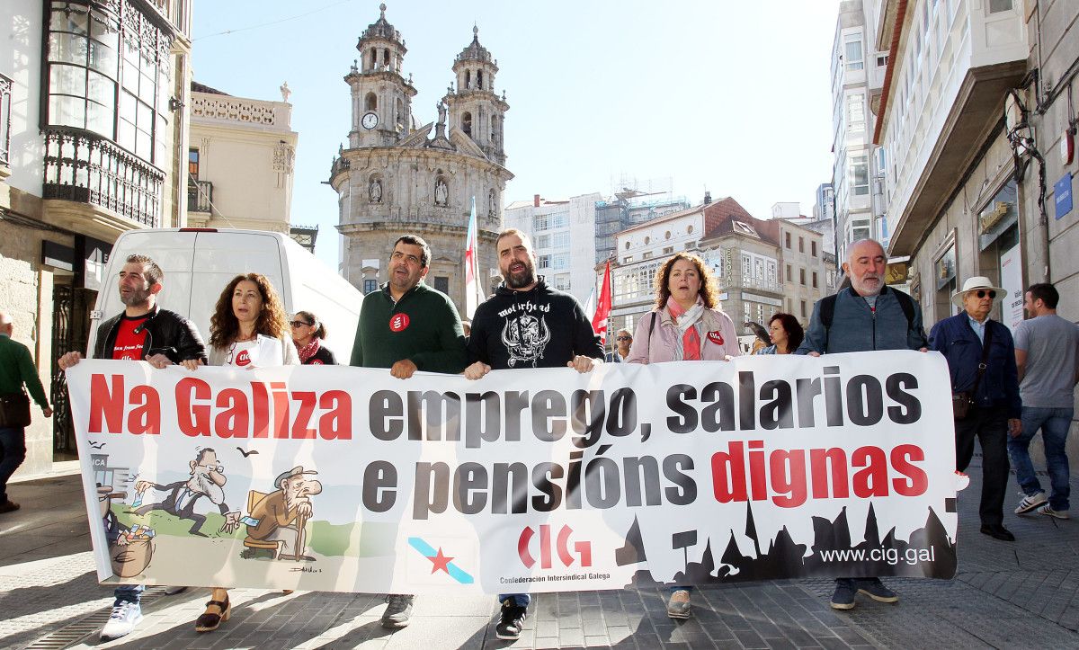 A CIG pide emprego, salarios e pensións dignas ante a Subdelegación do Goberno
