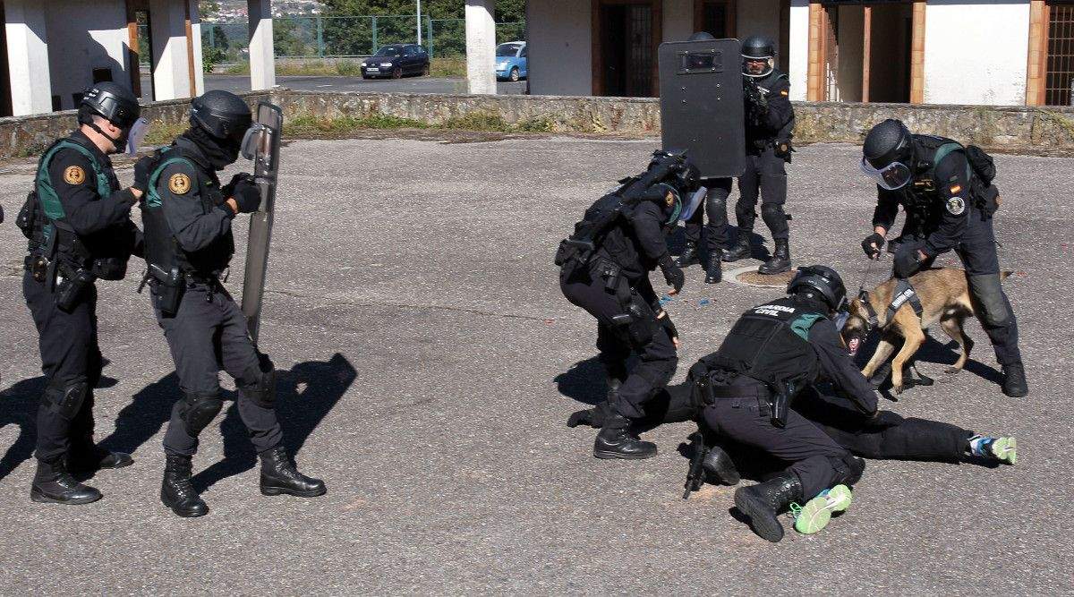 GRS da Garda Civil en Castrosenín