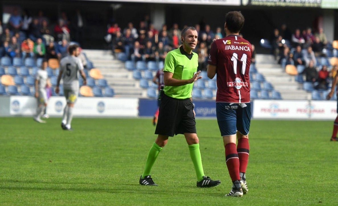 Partido entre Pontevedra e Ponferradina en Pasarón