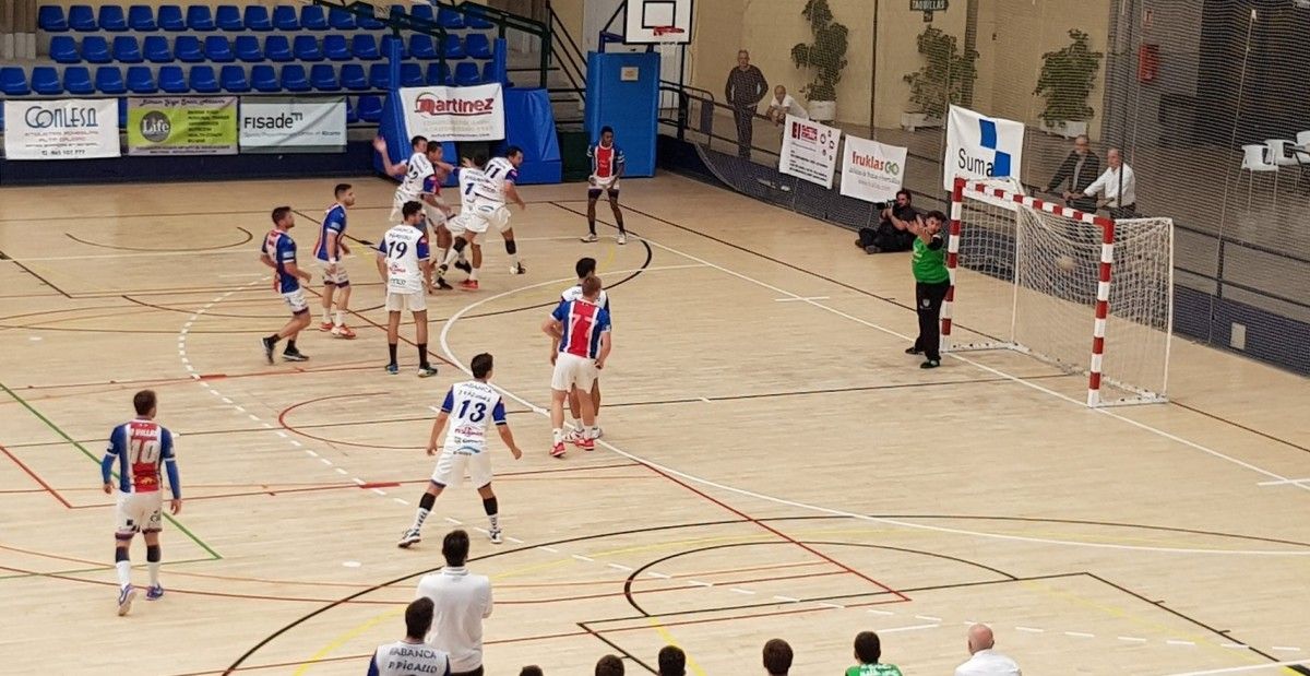 Partido entre Cisne y Agustinos en el Pabellón Pitiú Rochel de Alicante