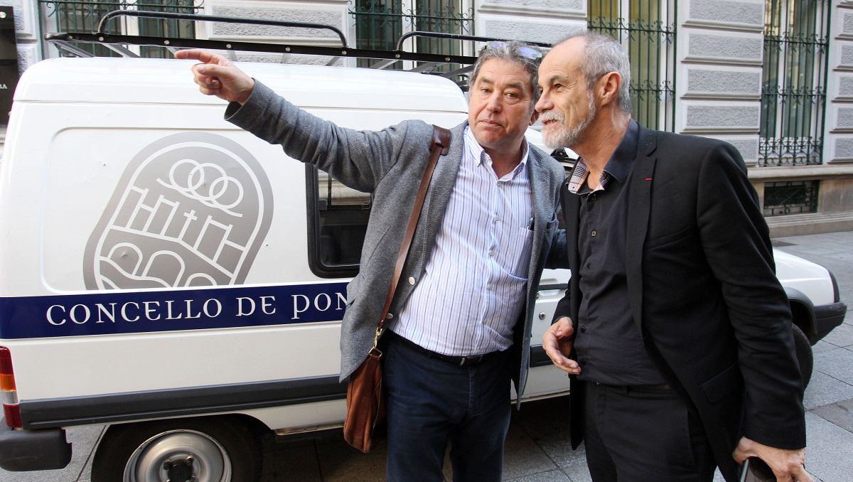 Visita do investigador Carlos Moreno á cidade