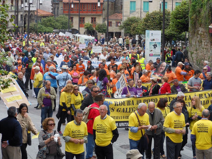 Manifestación de afectados por las preferentes y emigrantes retornados de Galicia 