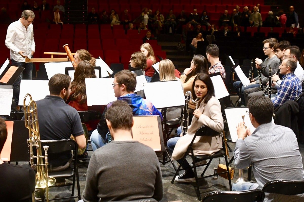 Ensaio xeral de 'Carmina Burana', a cargo da Banda de Música de Salcedo