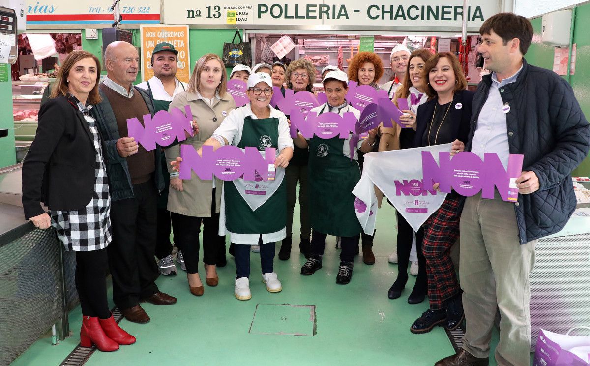 Presentación na Praza de Abastos de Sanxenxo da campaña da Xunta polo 25-N