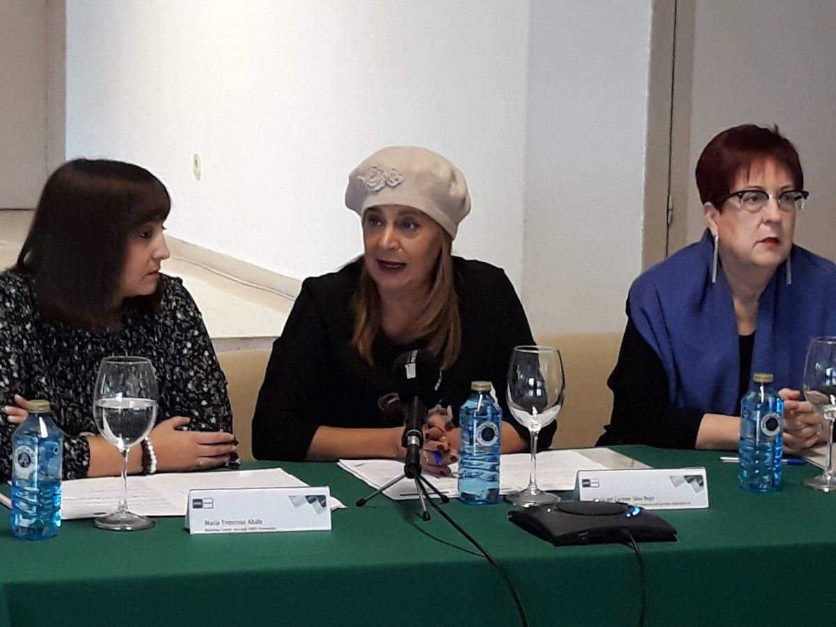 Carmela Silva, María Troncoso e María Álvarez Lires