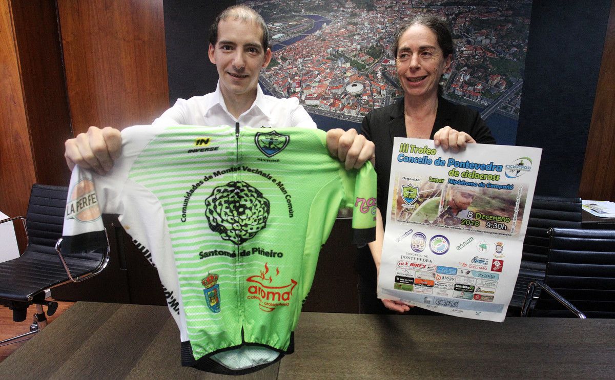 Pablo Beis e Anxos Riveiro na presentación do III Trofeo Concello de Pontevedra de Ciclocrós