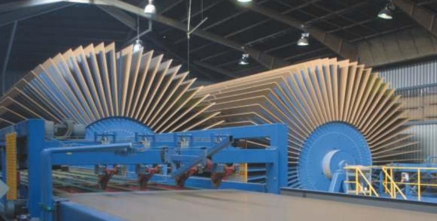 Interior de la fábrica de tableros de Tafisa