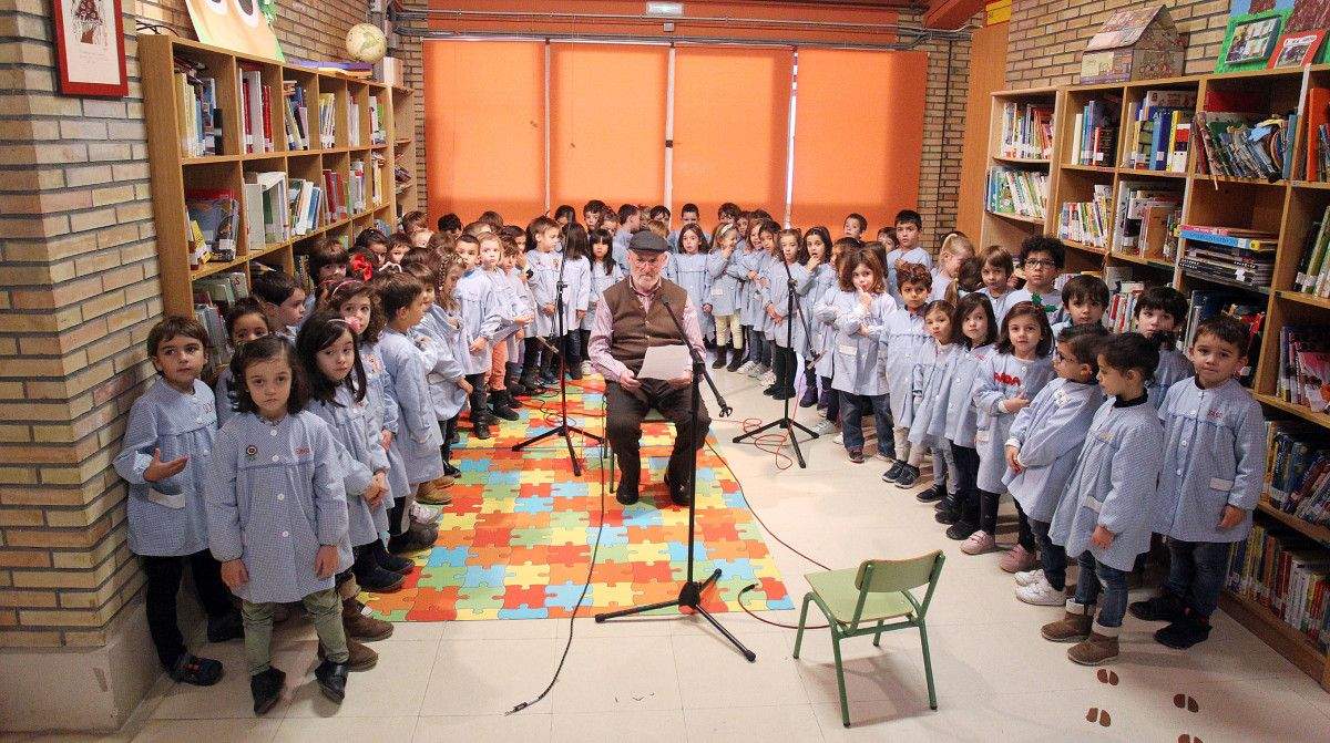 Alumnado do Crespo Rivas canta unha panxoliña para escolares de Puerto Rico