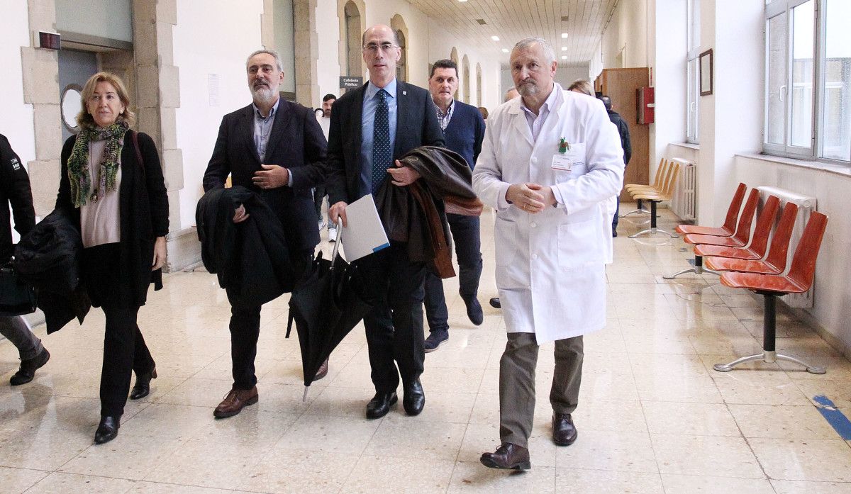 Visita del conselleiro de Sanidade a la nueva área de Neonatología en el Hospital Provincial 