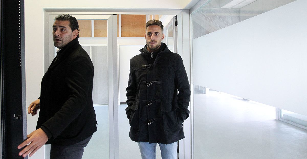 Roberto Feáns y Javi López, en la sala de prensa del Estadio Municipal de Pasarón
