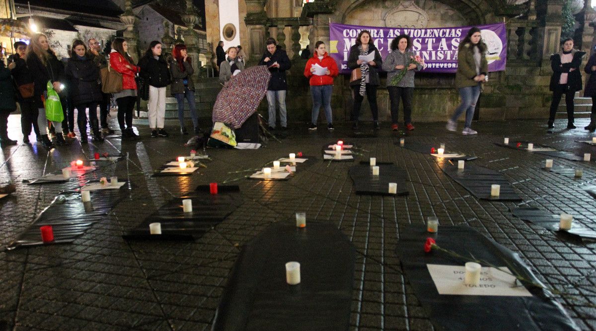 Concentración en lembranza das vítimas da violencia machista