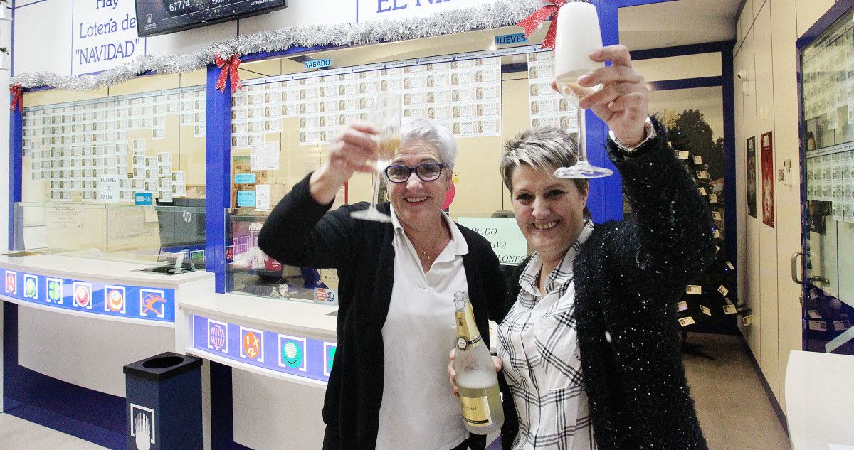 Venderon un décimo del Gordo en la administración del Carrefour de San Blas de Pontevedra