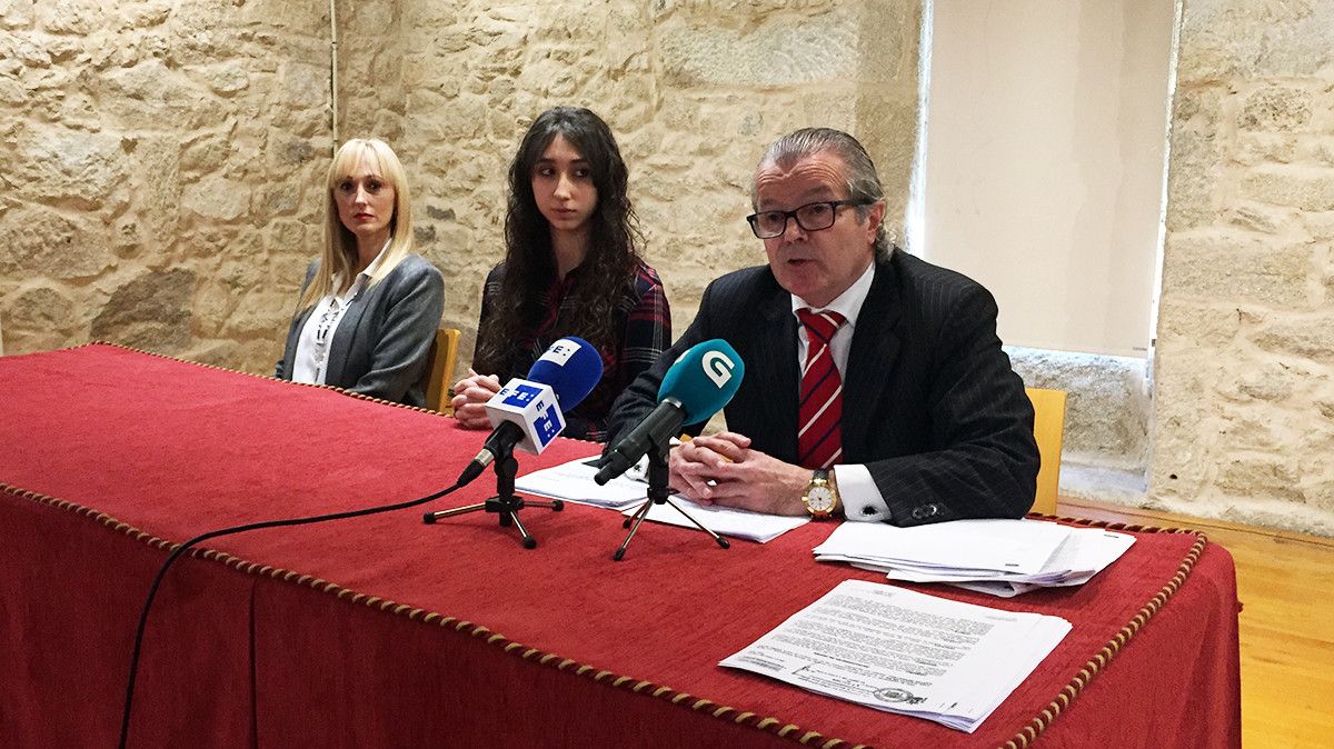 Pilar Revestido, Alba García y Manuel Novás