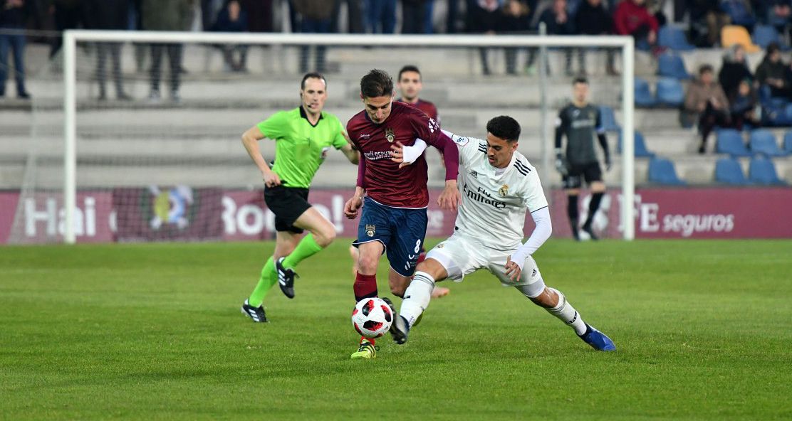 Berrocal, en el partido entre Pontevedra y Real Madrid Castilla en Pasarón