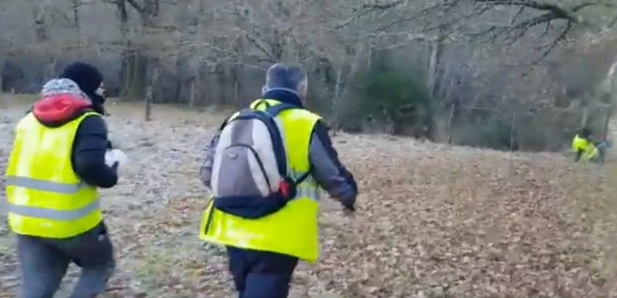 Activistas tratan de obstaculizar o campionato de caza de raposo en Cerdedo-Cotobade