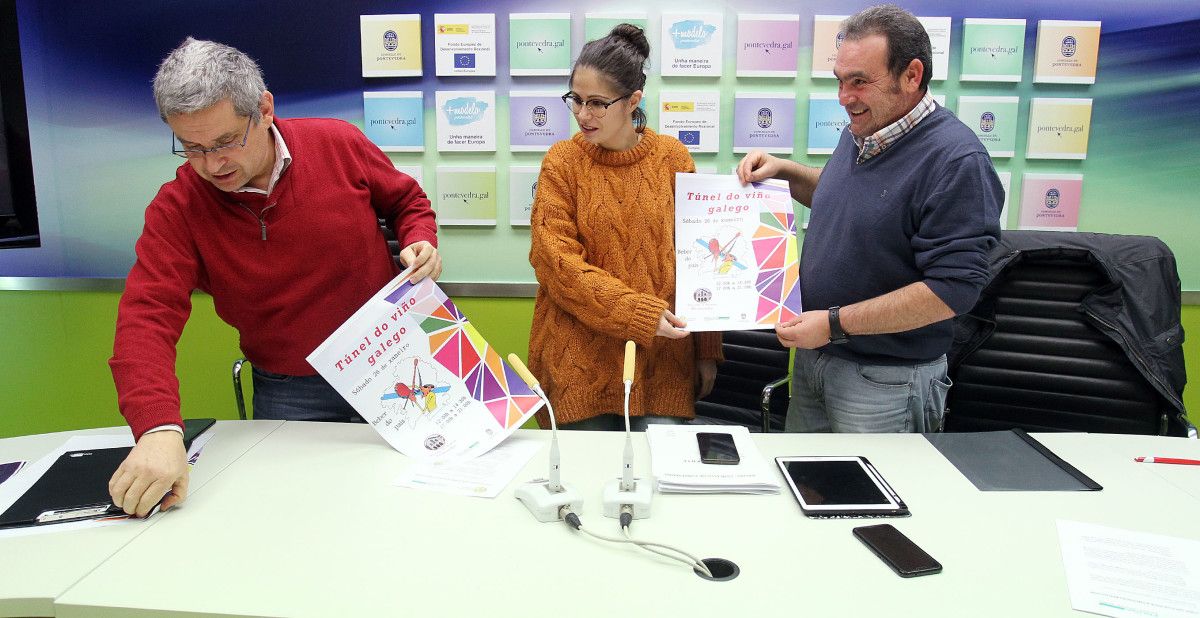 A concelleira Anabel Gulías e Roberto Rivas, presidente da AGV