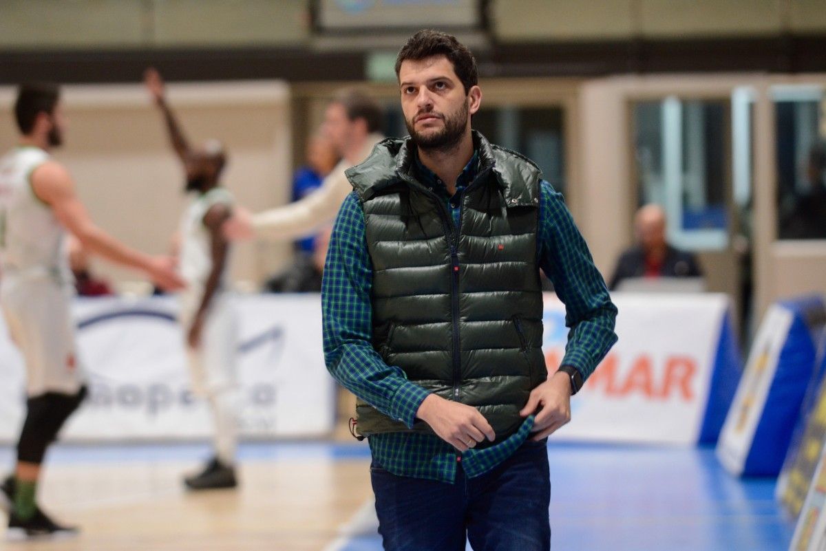 Javi Llorente, en el partido entre Peixe Galego y Zornotza en A Raña