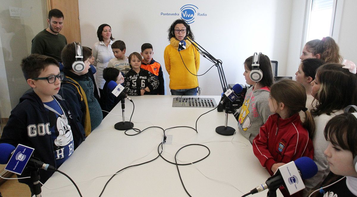 Alumnos del CEIP de Pontesampaio