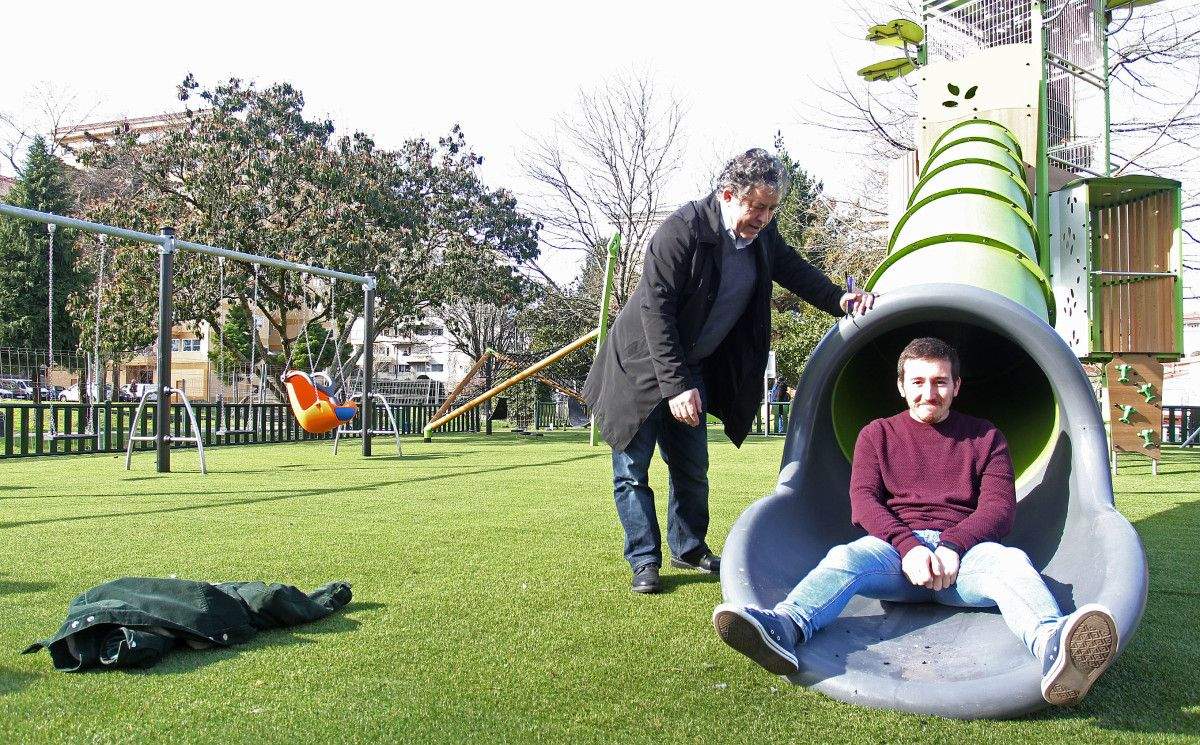 Novo parque infantil de Campolongo