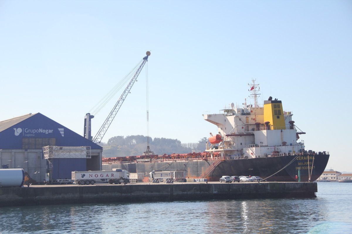 Descargas en el Puerto de Marín