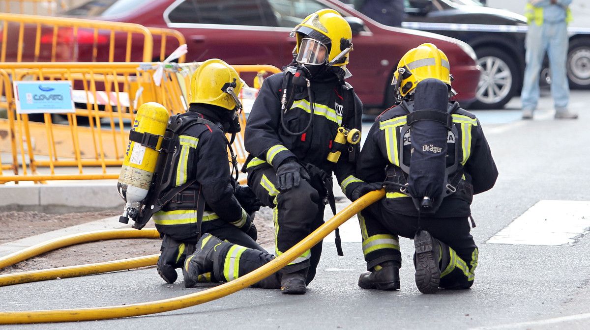 Intervención de bomberos, policías y operarios por un escape de gas en Fernando Olmedo